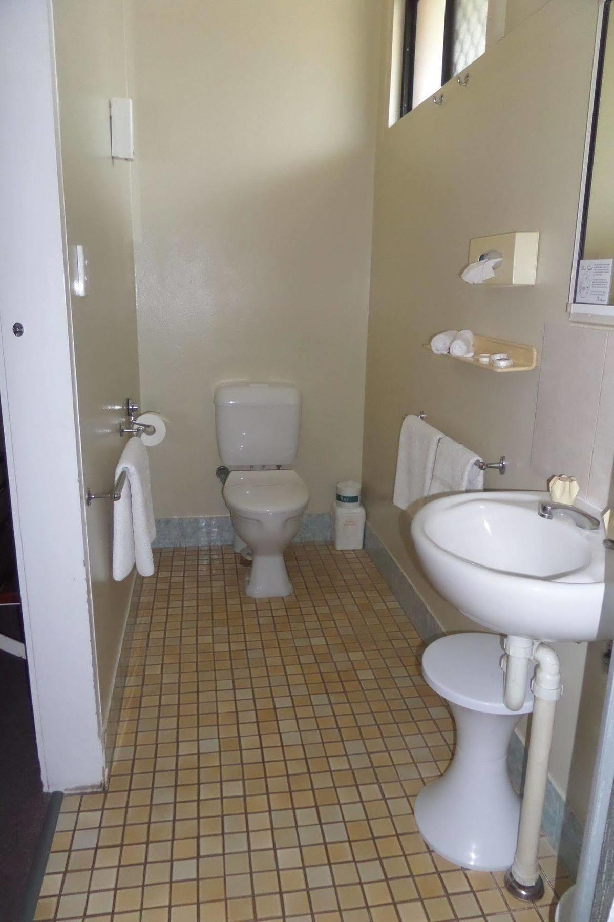 Moondarra Motel Innisfail Eksteriør billede