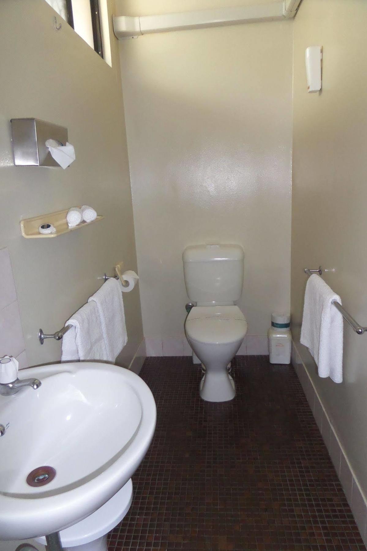 Moondarra Motel Innisfail Eksteriør billede
