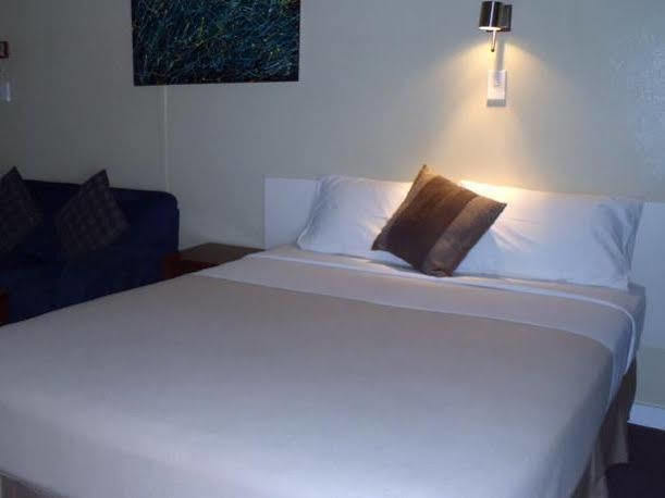 Moondarra Motel Innisfail Eksteriør billede